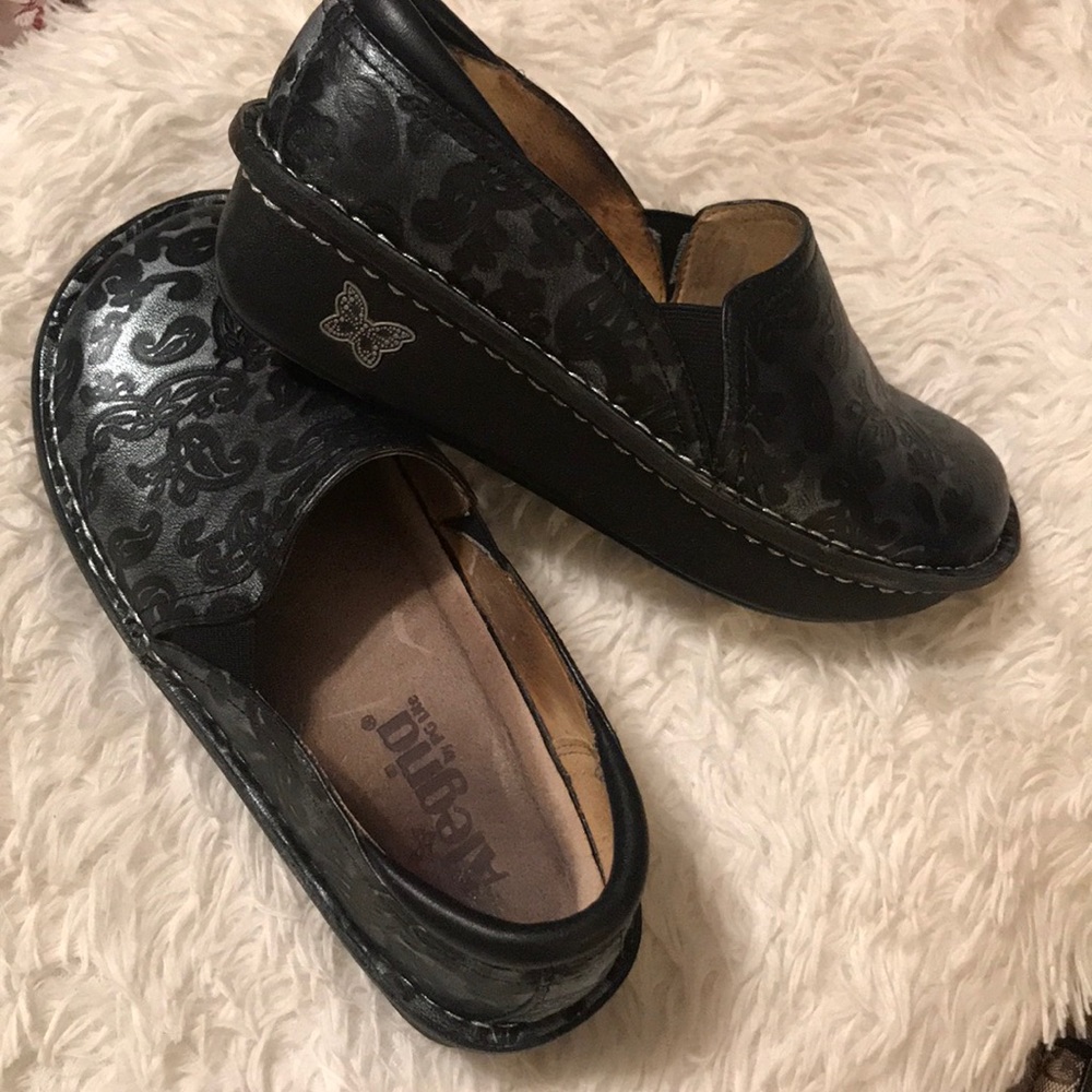Nurses shoes